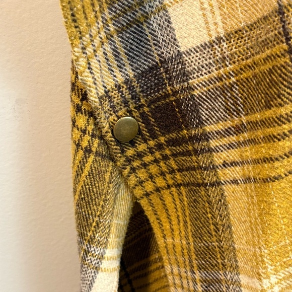 Kori America Flannal Plaid Golden Mustard and Brown Poncho Size M/L - Picture 6 of 7